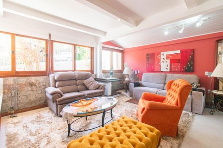 Sala de casa à venda com 2 quartos, 207m² em Teresópolis, Porto Alegre