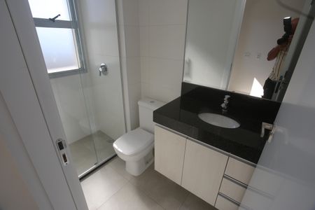 Apartamento à venda com 61m², 2 quartos e 1 vagaBanheiro da Suite