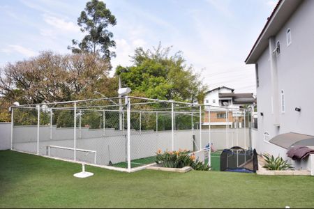 Casa à venda com 560m², 4 quartos e 4 vagas Casa à venda com 560m², 4 quartos e 4 vagasQuadra Esportiva