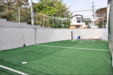 Casa à venda com 560m², 4 quartos e 4 vagas Casa à venda com 560m², 4 quartos e 4 vagasQuadra Esportiva