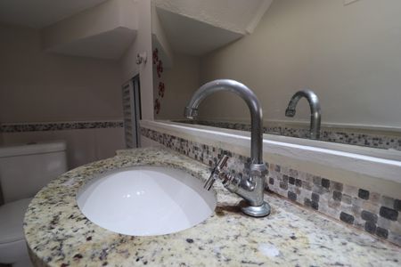 Casa à venda com 109m², 3 quartos e 2 vagasLavabo