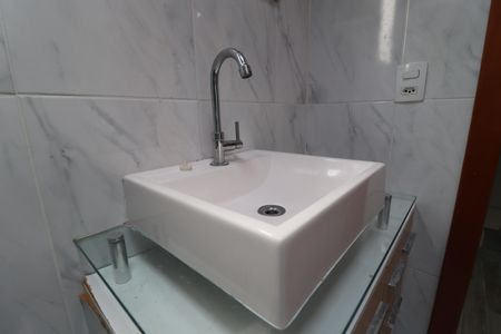 Casa à venda com 109m², 3 quartos e 2 vagasBanheiro 2