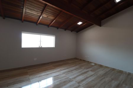 Casa à venda com 109m², 3 quartos e 2 vagasSotão