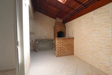 Casa à venda com 109m², 3 quartos e 2 vagasEspaço Gourmet