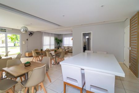Apartamento à venda com 55m², 2 quartos e 1 vaga Apartamento à venda com 55m², 2 quartos e 1 vagaÁrea comum - Salão de festas