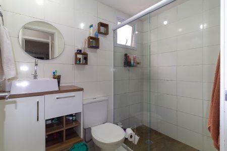 Apartamento à venda com 55m², 2 quartos e 1 vaga Apartamento à venda com 55m², 2 quartos e 1 vagaBanheiro da Suíte 2