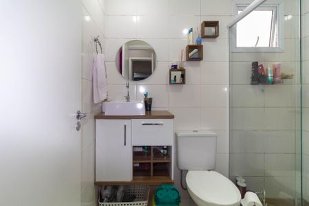 Apartamento à venda com 55m², 2 quartos e 1 vaga Apartamento à venda com 55m², 2 quartos e 1 vagaBanheiro da Suíte 2