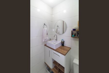 Apartamento à venda com 55m², 2 quartos e 1 vaga Apartamento à venda com 55m², 2 quartos e 1 vagaBanheiro da Suíte 2