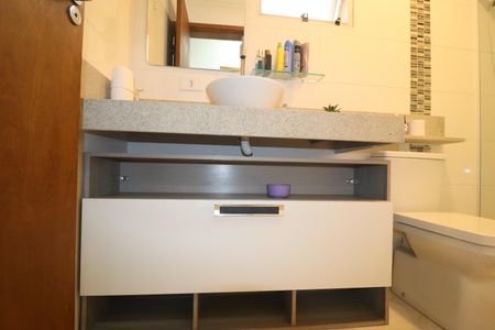 Apartamento à venda com 108m², 3 quartos e 2 vagasBanheiro 2