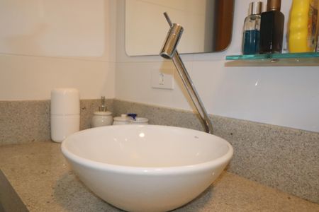 Apartamento à venda com 108m², 3 quartos e 2 vagasBanheiro 2