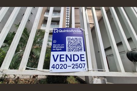 Apartamento à venda com 108m², 3 quartos e 2 vagas Apartamento à venda com 108m², 3 quartos e 2 vagasPlaca