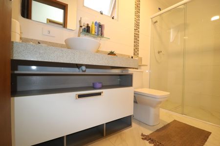 Apartamento à venda com 108m², 3 quartos e 2 vagasBanheiro 2