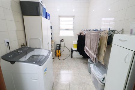 Casa à venda com 375m², 3 quartos e 4 vagasÁrea de Serviço