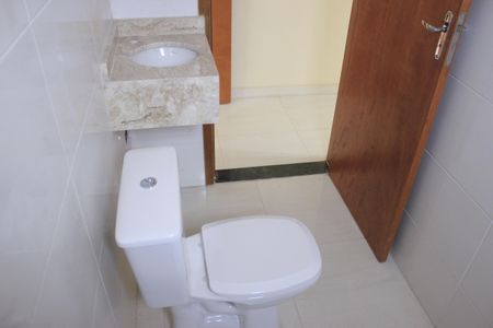 Casa à venda com 105m², 3 quartos e 2 vagasBanheiro da Suíte 1