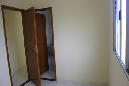 Casa à venda com 105m², 3 quartos e 2 vagasSuíte 2