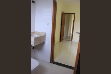 Casa à venda com 105m², 3 quartos e 2 vagasBanheiro da Suíte 3