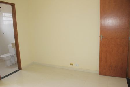 Casa à venda com 105m², 3 quartos e 2 vagasSuíte 3