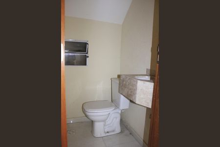 Casa à venda com 105m², 3 quartos e 2 vagasLavabo