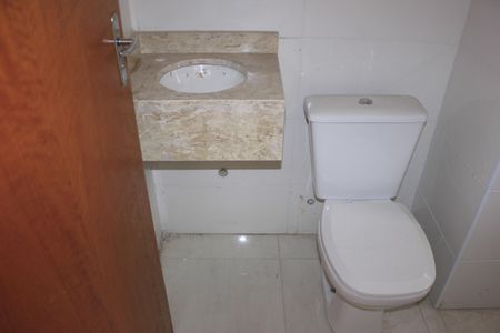 Casa à venda com 105m², 3 quartos e 2 vagasBanheiro da Suíte 2