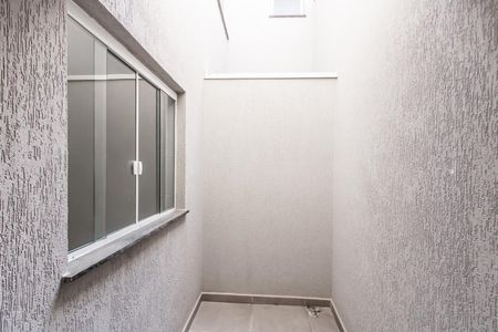 Casa de condomínio à venda com 60m², 2 quartos e 1 vaga Casa de condomínio à venda com 60m², 2 quartos e 1 vagaÁrea de Serviço