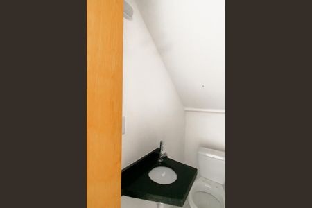 Casa de condomínio à venda com 60m², 2 quartos e 1 vaga Casa de condomínio à venda com 60m², 2 quartos e 1 vagaLavabo