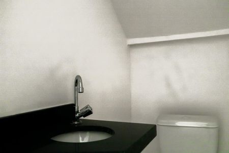 Casa de condomínio à venda com 60m², 2 quartos e 1 vaga Casa de condomínio à venda com 60m², 2 quartos e 1 vagaLavabo