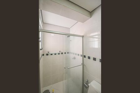 Apartamento à venda com 188m², 4 quartos e 3 vagas Apartamento à venda com 188m², 4 quartos e 3 vagasBanheiro da Suíte 2