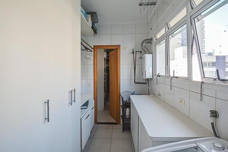 Apartamento à venda com 188m², 4 quartos e 3 vagas Apartamento à venda com 188m², 4 quartos e 3 vagasÁrea de Serviço