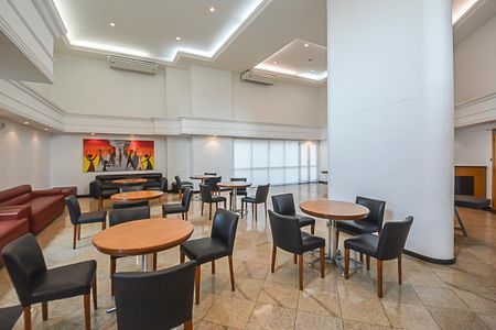 Apartamento à venda com 188m², 4 quartos e 3 vagas Apartamento à venda com 188m², 4 quartos e 3 vagasÁrea comum - Salão de festas