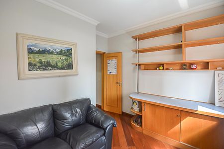 Apartamento à venda com 188m², 4 quartos e 3 vagas Apartamento à venda com 188m², 4 quartos e 3 vagasQuarto 2 - Suíte