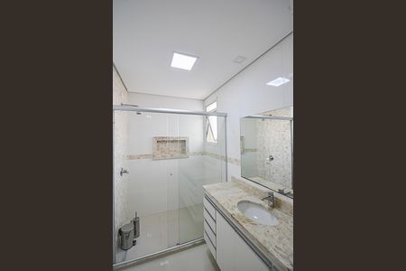 Apartamento à venda com 188m², 4 quartos e 3 vagas Apartamento à venda com 188m², 4 quartos e 3 vagasBanheiro da Suíte