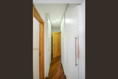 Apartamento à venda com 188m², 4 quartos e 3 vagas Apartamento à venda com 188m², 4 quartos e 3 vagasQuarto Suíte