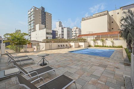 Apartamento à venda com 188m², 4 quartos e 3 vagas Apartamento à venda com 188m², 4 quartos e 3 vagasÁrea comum - Piscina