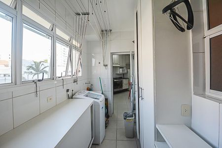 Apartamento à venda com 188m², 4 quartos e 3 vagas Apartamento à venda com 188m², 4 quartos e 3 vagasÁrea de Serviço