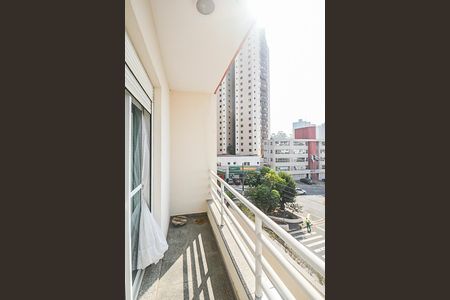 Apartamento à venda com 188m², 4 quartos e 3 vagas Apartamento à venda com 188m², 4 quartos e 3 vagasSacada