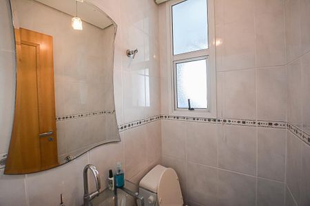 Apartamento à venda com 188m², 4 quartos e 3 vagas Apartamento à venda com 188m², 4 quartos e 3 vagasLavabo