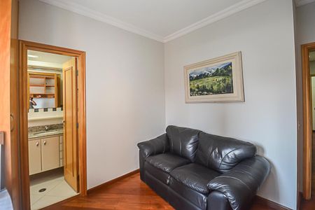 Apartamento à venda com 188m², 4 quartos e 3 vagas Apartamento à venda com 188m², 4 quartos e 3 vagasQuarto 2 - Suíte