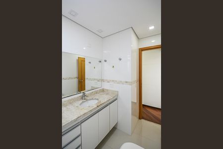 Apartamento à venda com 188m², 4 quartos e 3 vagas Apartamento à venda com 188m², 4 quartos e 3 vagasBanheiro da Suíte