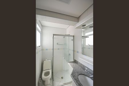 Apartamento à venda com 188m², 4 quartos e 3 vagas Apartamento à venda com 188m², 4 quartos e 3 vagasBanheiro da Suíte 4