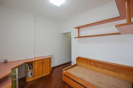 Apartamento à venda com 188m², 4 quartos e 3 vagas Apartamento à venda com 188m², 4 quartos e 3 vagasQuarto 3 - Suíte