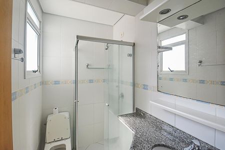 Apartamento à venda com 188m², 4 quartos e 3 vagas Apartamento à venda com 188m², 4 quartos e 3 vagasBanheiro da Suíte 4