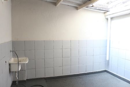 Casa à venda com 90m², 3 quartos e 1 vagaÁrea de Serviço