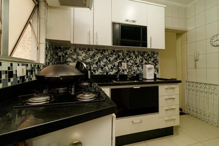 Apartamento à venda com 52m², 2 quartos e 1 vagaCozinha