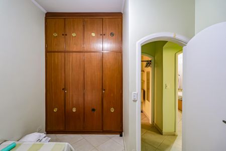 Casa à venda com 224m², 3 quartos e 3 vagas Casa à venda com 224m², 3 quartos e 3 vagasQuarto 2