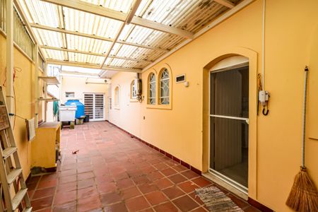 Casa à venda com 224m², 3 quartos e 3 vagas Casa à venda com 224m², 3 quartos e 3 vagasGaragem