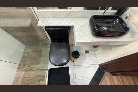 Apartamento à venda com 96m², 2 quartos e 1 vagaBanheiro/Suite