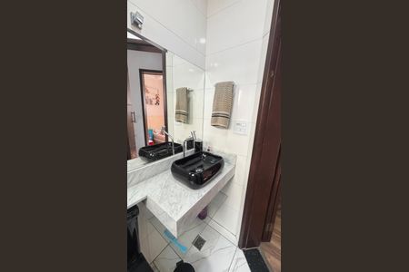 Apartamento à venda com 96m², 2 quartos e 1 vagaBanheiro/Suite
