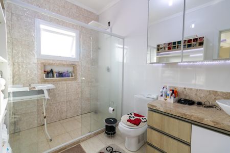 Casa de condomínio para alugar com 170m², 3 quartos e 2 vagas Casa de condomínio para alugar com 170m², 3 quartos e 2 vagasBanheiro da Suíte