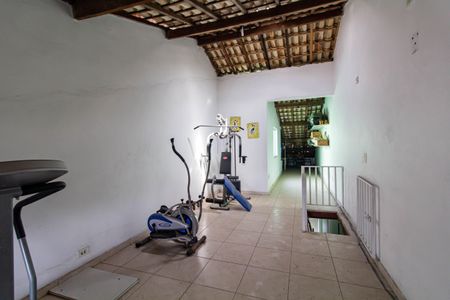 Casa para alugar com 300m², 3 quartos e 4 vagas Casa para alugar com 300m², 3 quartos e 4 vagasAcademia