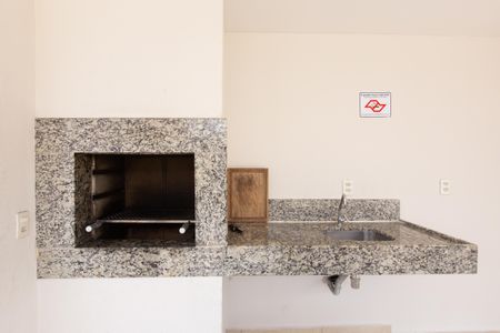 Apartamento para alugar com 42m², 2 quartos e sem vagaÁrea comum - Churrasqueira